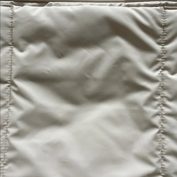 NEW WITH TAGS- Calpak Luka Duffel Oatmeal - Picture 4 of 5